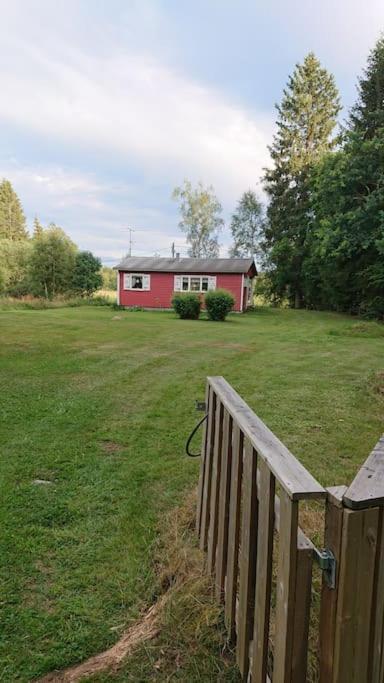 Stuga Vad Vatten Åsarp 外观 照片